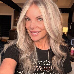 Beautiful NEW European Human Hair Ash Blonde Highlight/Balayage Full Wig 18"